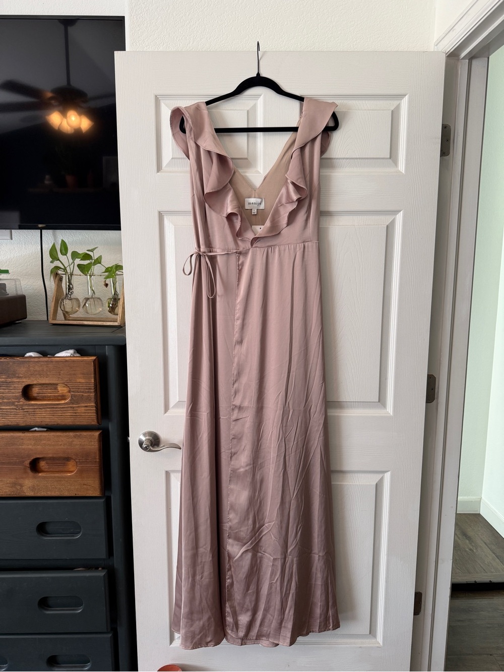 NWT Women's Champagne V-Neck Wrap Maxi Bridesmaid Dress — SIZE L